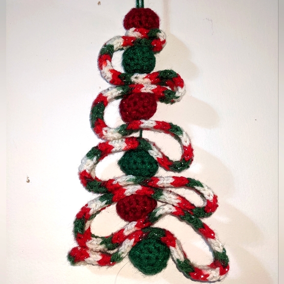 🎄NEW Christmas Tree Ornament Decoration HANDCRAFTED Crochet - Picture 1 of 7